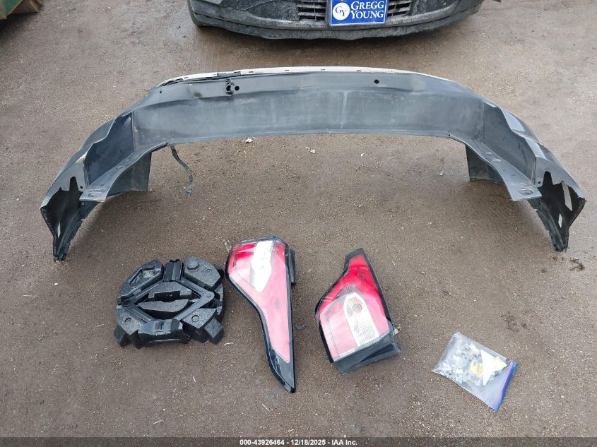 2018 Ford Escape Sel VIN: 1FMCU9HD5JUC07549 Lot: 43926464