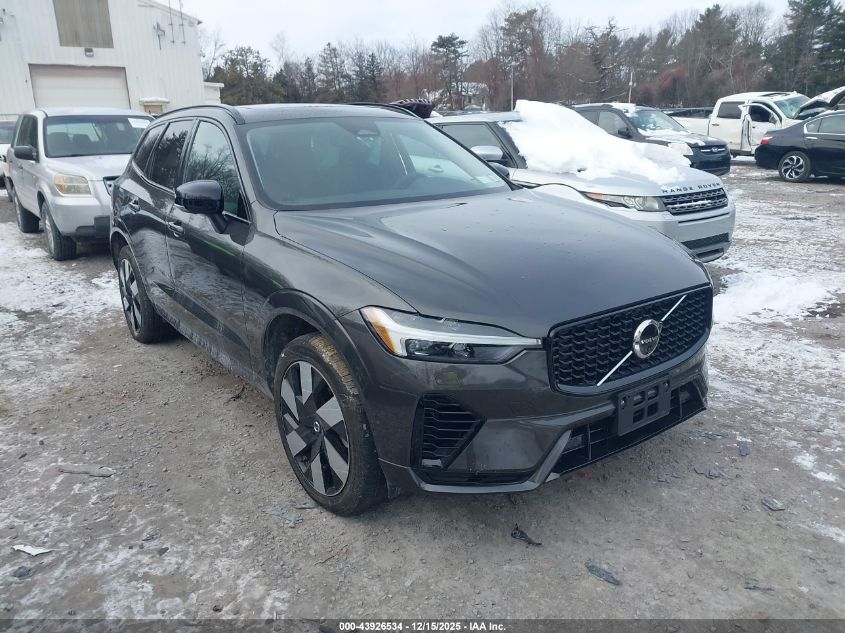 VOLVO XC60 T8 PLUS DARK THEME