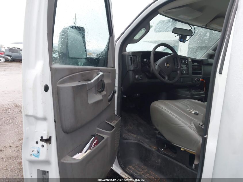 2018 Chevrolet Express Cutaway Work Van VIN: 1GB3GSCG5J1343058 Lot: 43926542