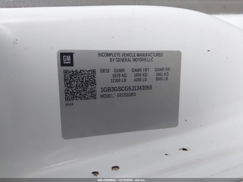 2018 Chevrolet Express Cutaway Work Van VIN: 1GB3GSCG5J1343058 Lot: 43926542