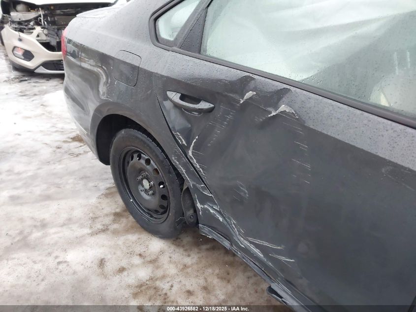 2018 Volkswagen Passat 2.0T R-Line/2.0T S VIN: 1VWAA7A33JC019206 Lot: 43926582