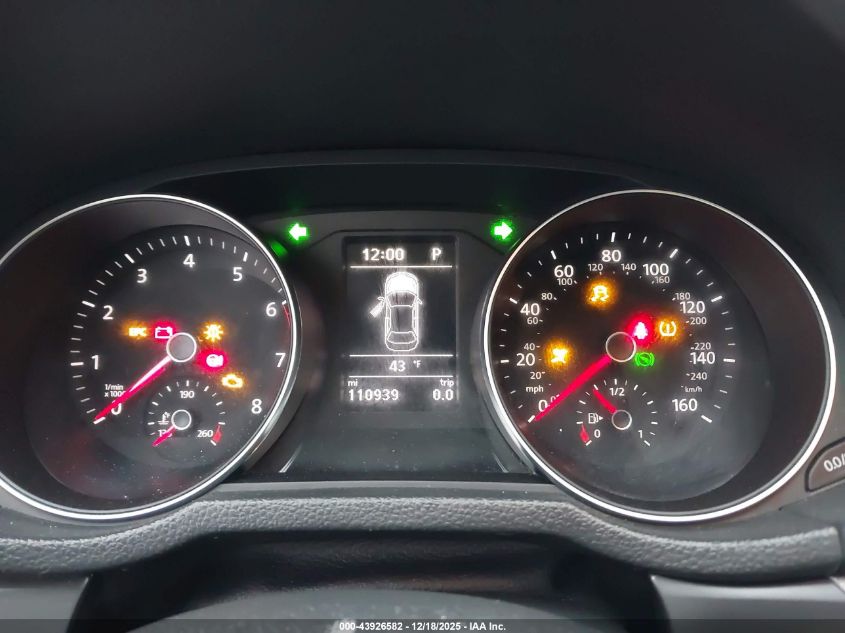 2018 Volkswagen Passat 2.0T R-Line/2.0T S VIN: 1VWAA7A33JC019206 Lot: 43926582