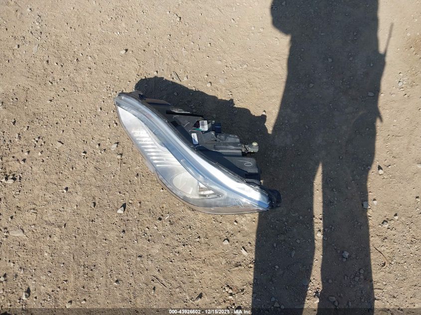 2015 Tesla Model S 85D/P85D VIN: 5YJSA1E4XFF105274 Lot: 43926602