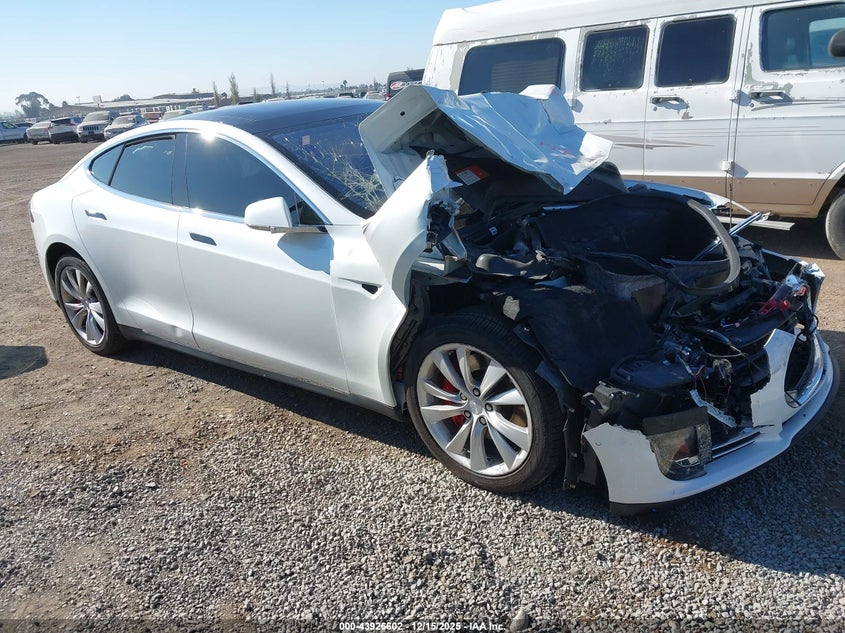 2015 Tesla Model S 85D/P85D
