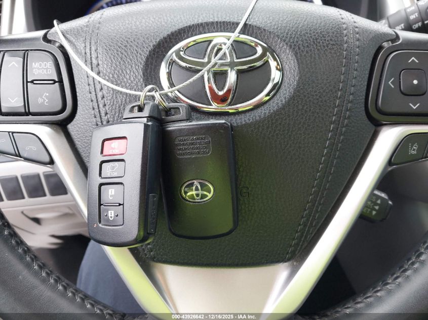 2019 Toyota Highlander Xle VIN: 5TDJZRFH8KS589987 Lot: 43926642