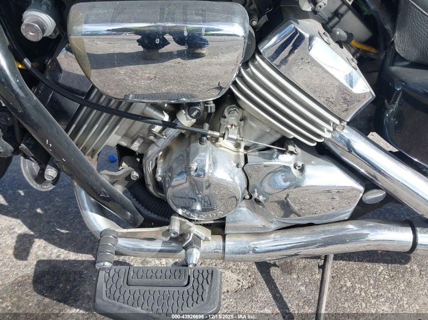 1997 Honda Vf750 C2 VIN: JH2RC4337VM201901 Lot: 43926696