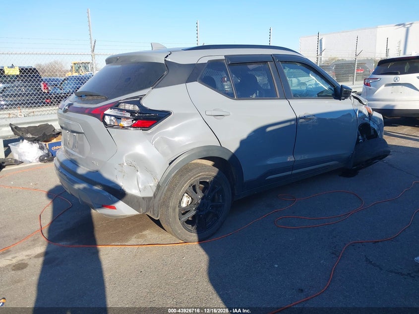 2023 Nissan Kicks Sr Xtronic Cvt