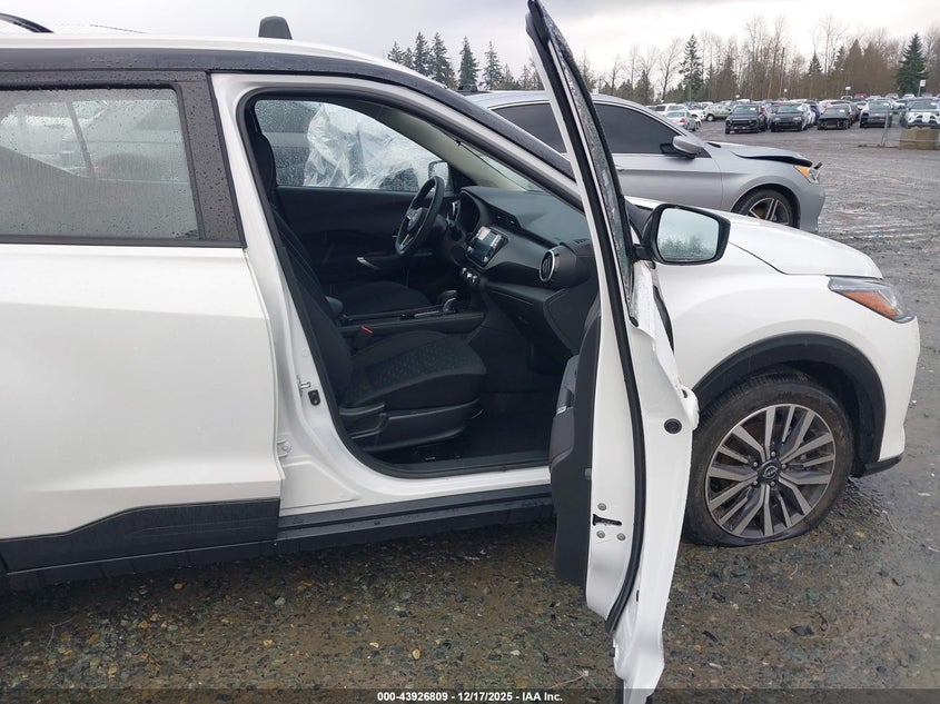 2023 Nissan Kicks Sv Xtronic Cvt