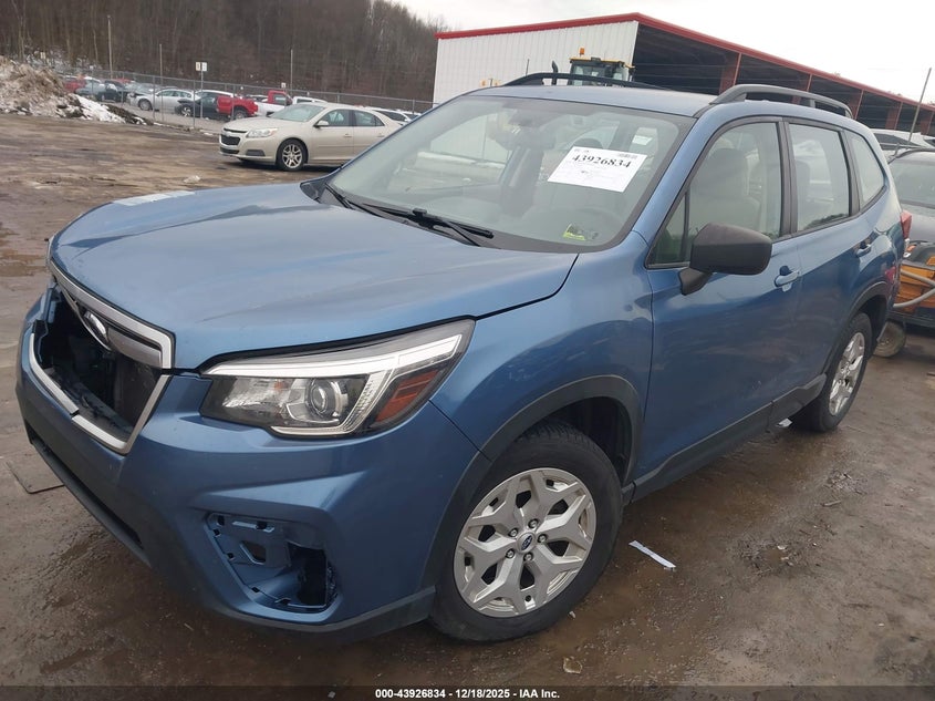 Subaru FORESTER — thumbnail 2