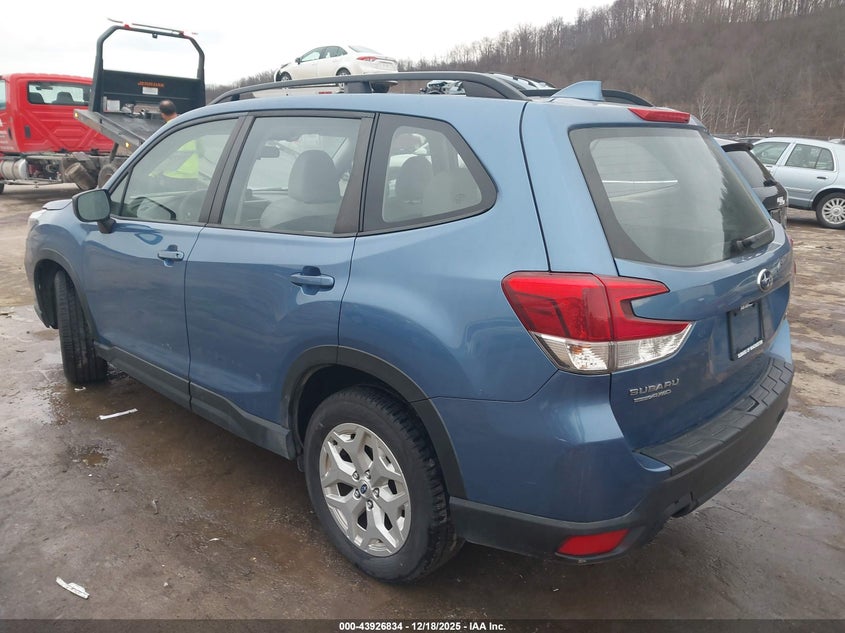 Subaru FORESTER — thumbnail 3