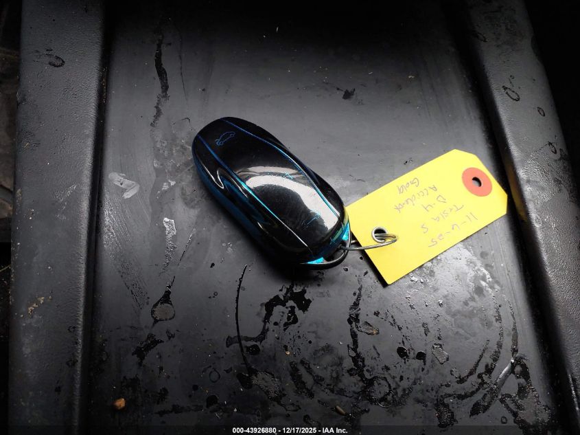 2016 Tesla Model S 60D/70D/75D/85D/90D VIN: 5YJSA1E22GF142450 Lot: 43926880