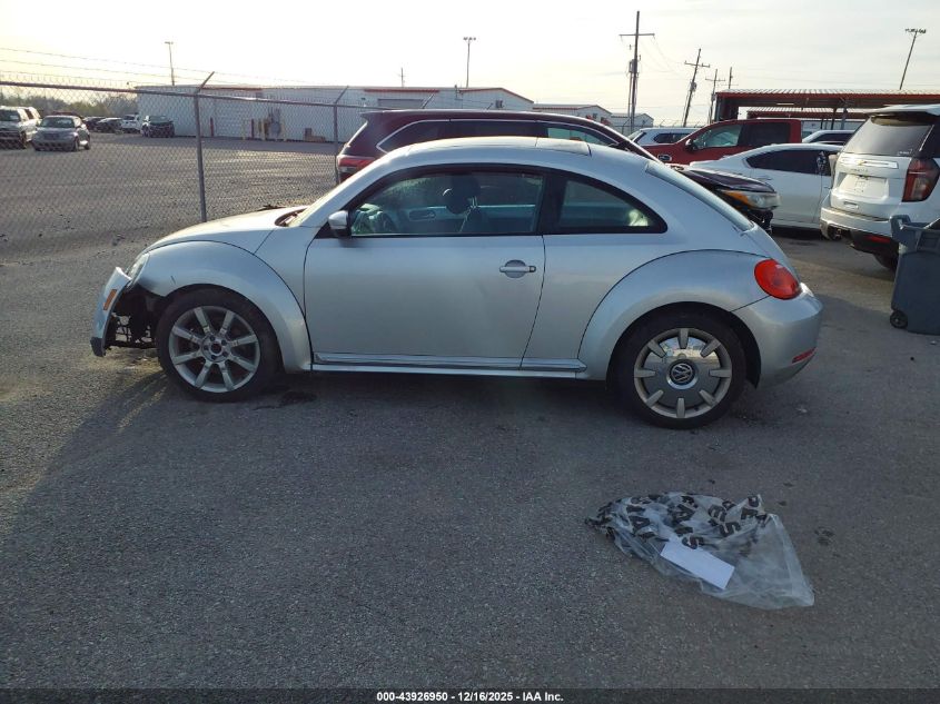 2012 Volkswagen Beetle 2.5L VIN: 3VWJP7AT8CM611720 Lot: 43926950