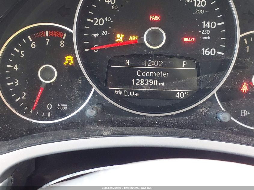 2012 Volkswagen Beetle 2.5L VIN: 3VWJP7AT8CM611720 Lot: 43926950