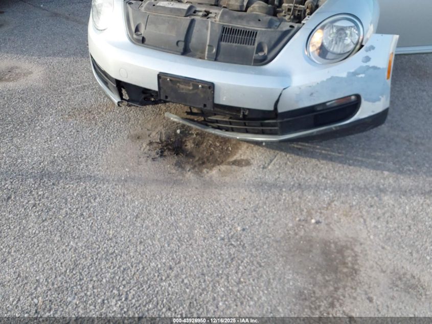 2012 Volkswagen Beetle 2.5L VIN: 3VWJP7AT8CM611720 Lot: 43926950