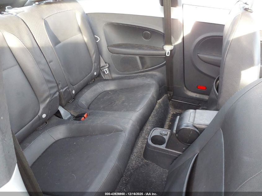 2012 Volkswagen Beetle 2.5L VIN: 3VWJP7AT8CM611720 Lot: 43926950