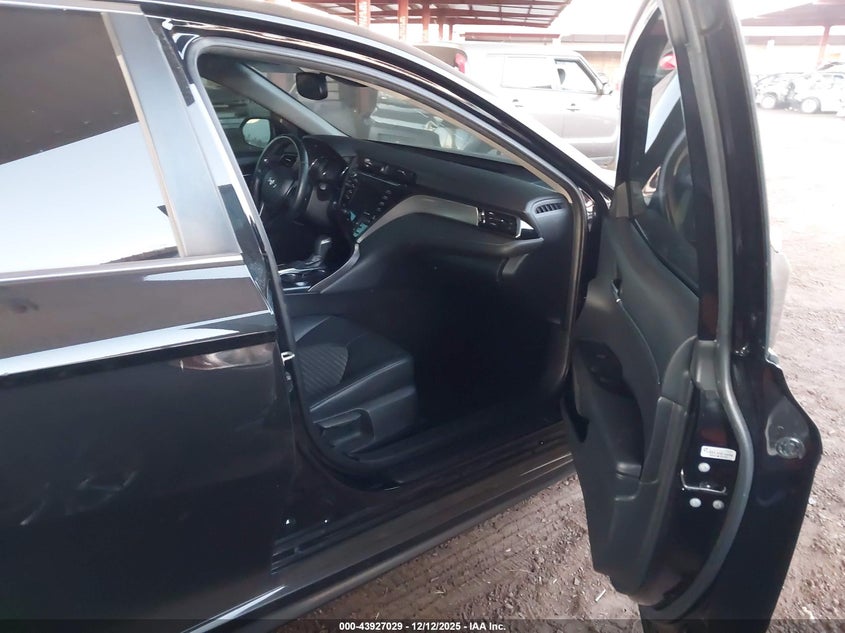 4T1B21HK3KU520103 2019 TOYOTA CAMRY photo no. 5