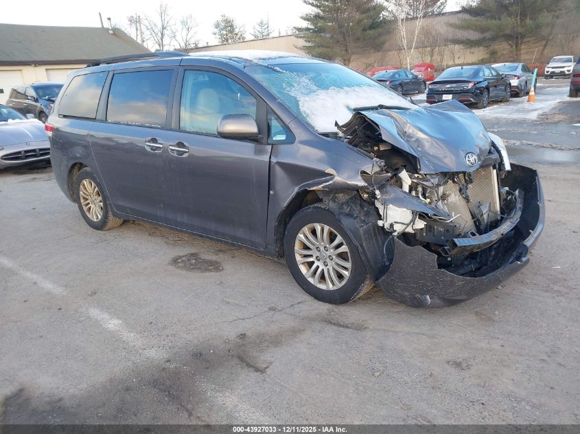 TOYOTA SIENNA XLE V6