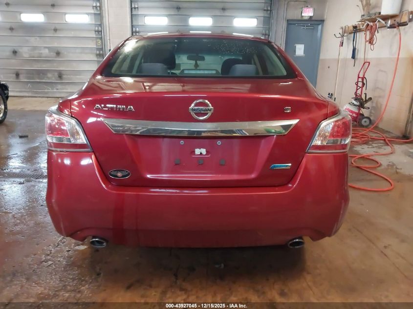 2014 Nissan Altima 2.5 S VIN: 1N4AL3AP8EN215697 Lot: 43927045