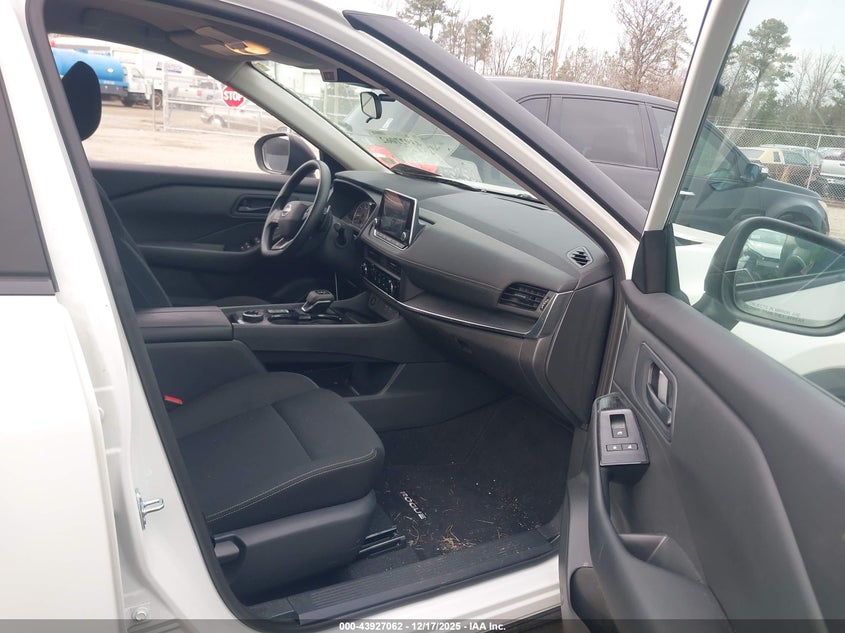 VIN 5N1BT3AB2SC797284 2025 NISSAN ROGUE S INTELLIGENT AWD