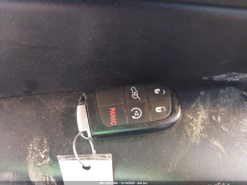 2021 Jeep Grand Cherokee Limited 4X4 VIN: 1C4RJFBG9MC665372 Lot: 43927069