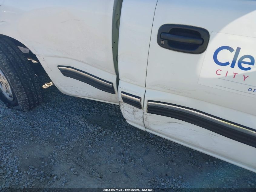 2000 Chevrolet Silverado 1500 VIN: 1GCEC14W4YZ274388 Lot: 43927123