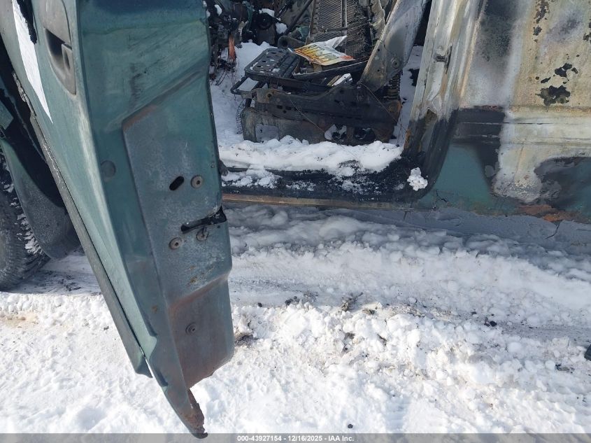 1998 Dodge Ram 1500 VIN: 3B7HF12Z2WM236237 Lot: 43927154