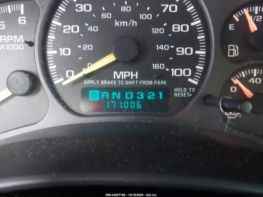 2001 Chevrolet Suburban 1500 Lt VIN: 3GNEC16T91G233125 Lot: 43927166