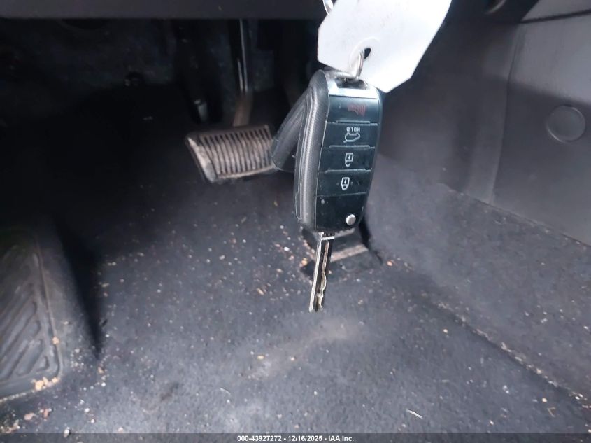 2015 Kia Sorento Lx VIN: 5XYKT3A68FG646846 Lot: 43927272