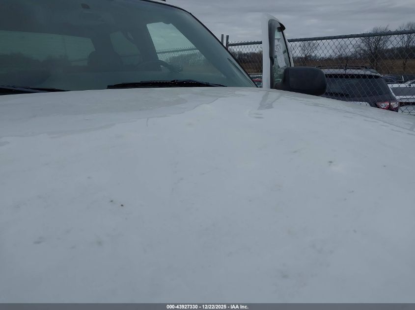 2005 Chevrolet Silverado 2500Hd Lt VIN: 1GCHK23255F855867 Lot: 43927330