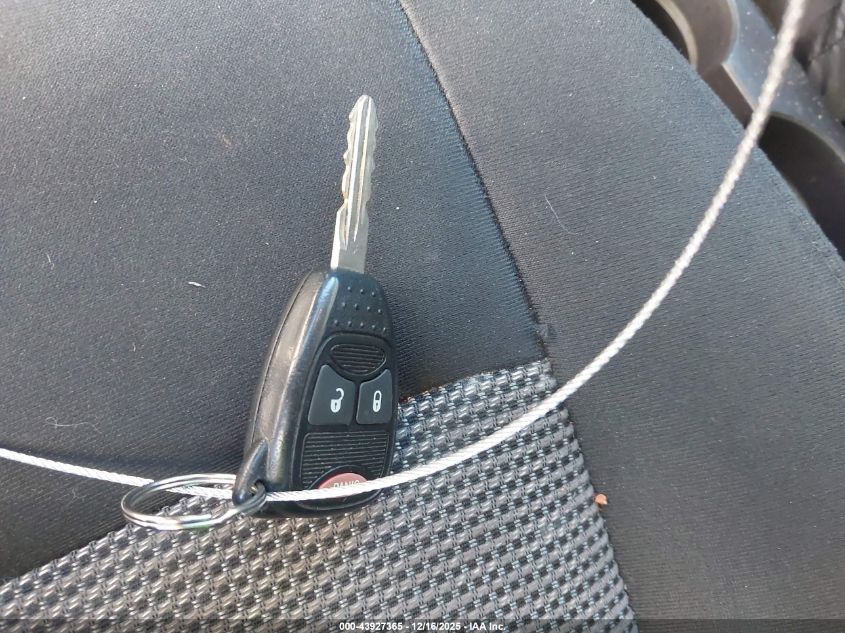 2014 Jeep Compass Sport VIN: 1C4NJCBB2ED624160 Lot: 43927365