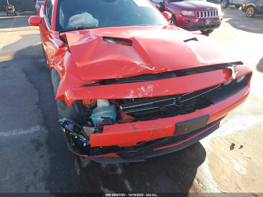 2017 Dodge Challenger R/T VIN: 2C3CDZBTXHH627104 Lot: 43927383