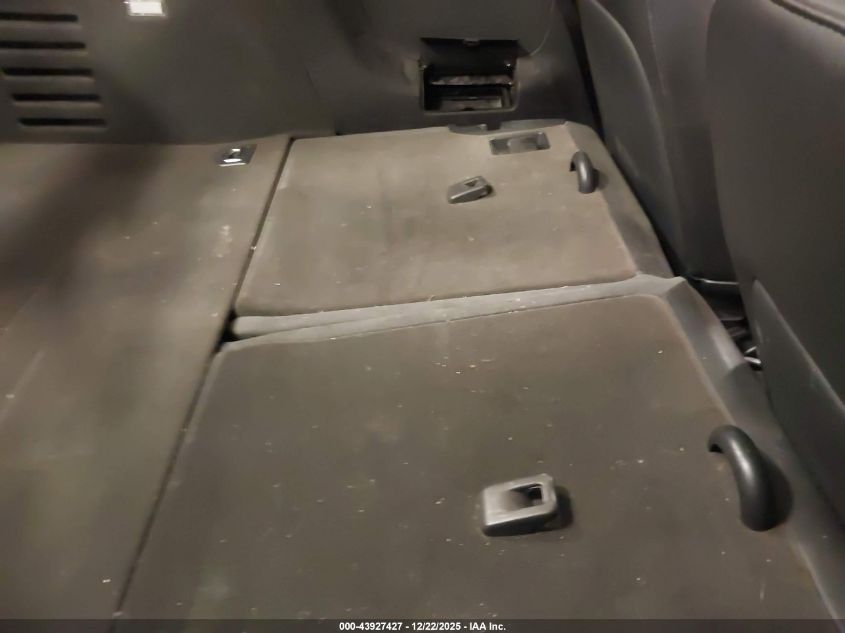 2004 Audi Tt 1.8L VIN: TRUWT28N841006132 Lot: 43927427