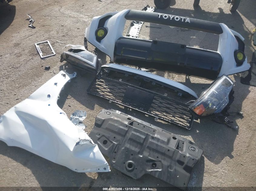 2020 Toyota 4Runner Trd Off Road Premium VIN: JTEBU5JR3L5798052 Lot: 43927456