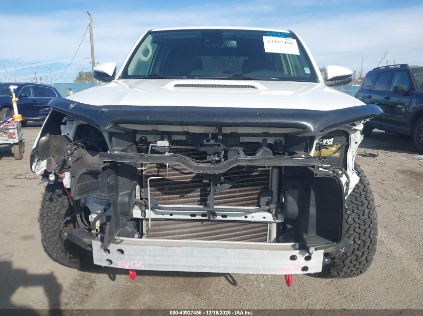 2020 Toyota 4Runner Trd Off Road Premium VIN: JTEBU5JR3L5798052 Lot: 43927456