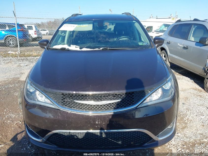 2017 Chrysler Pacifica Touring-L VIN: 2C4RC1BG4HR785865 Lot: 43927570