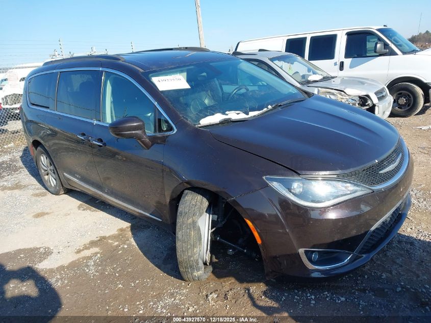 2017 Chrysler Pacifica Touring-L VIN: 2C4RC1BG4HR785865 Lot: 43927570
