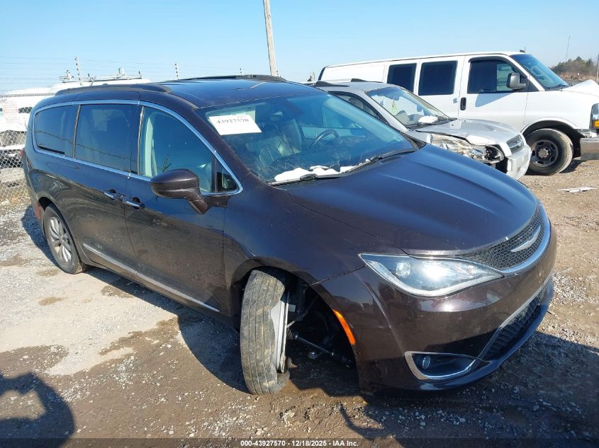 2017 Chrysler Pacifica Touring-L VIN: 2C4RC1BG4HR785865 Lot: 43927570