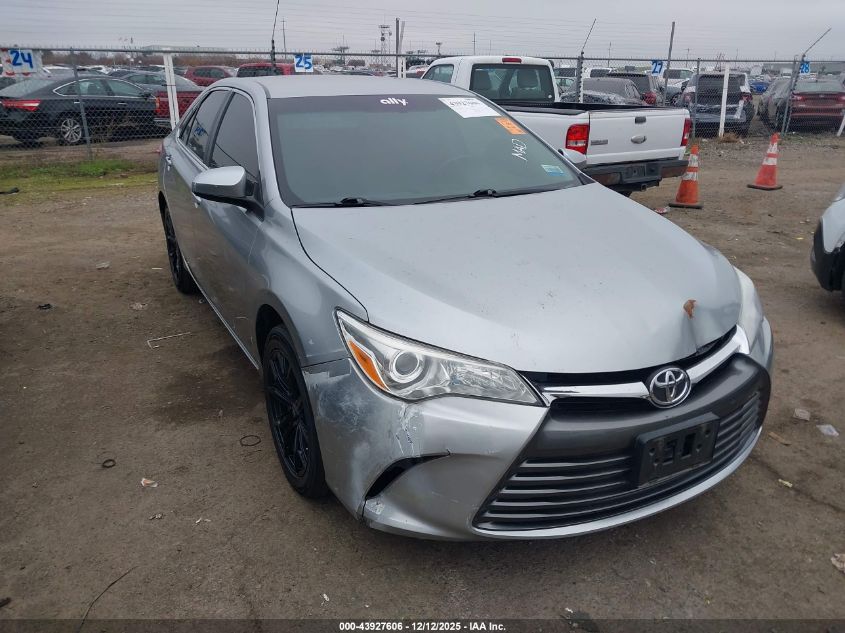 TOYOTA CAMRY LE