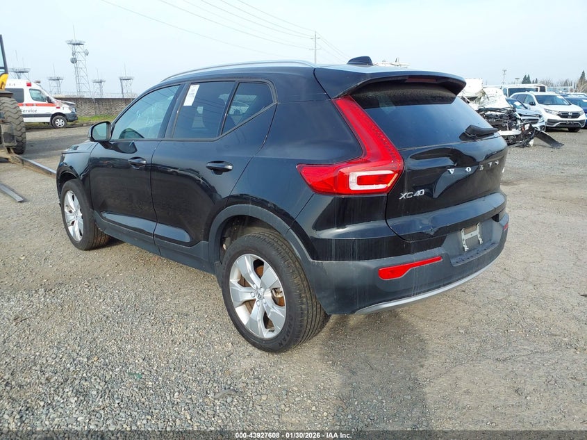 Vin: yv4162uk8l2267483, lot: 44423234, volvo xc40 t5 momentum 20203