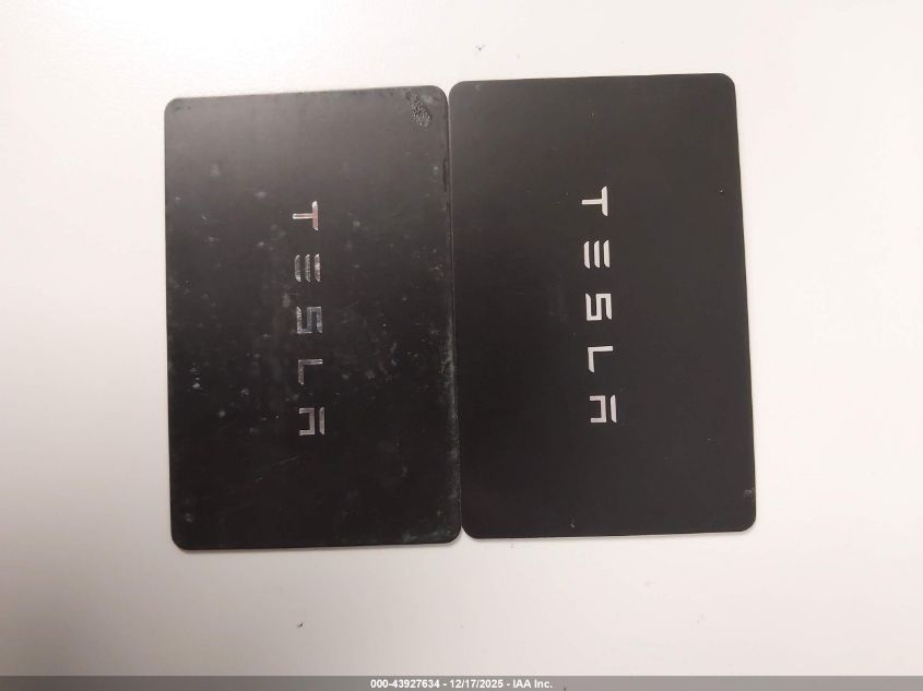 2024 Tesla Model Y Long Range Dual Motor All-Wheel Drive VIN: 7SAYGDEE4RF158854 Lot: 43927634