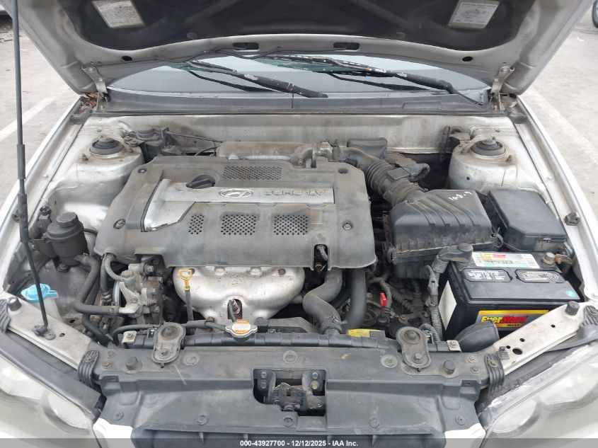 2004 Hyundai Elantra Gt VIN: KMHDN56D44U111428 Lot: 43927700