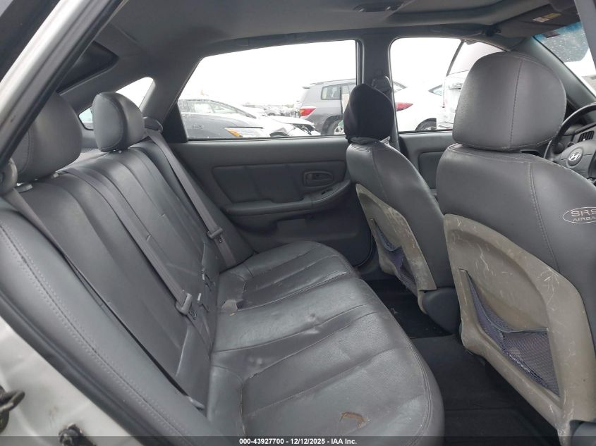 2004 Hyundai Elantra Gt VIN: KMHDN56D44U111428 Lot: 43927700