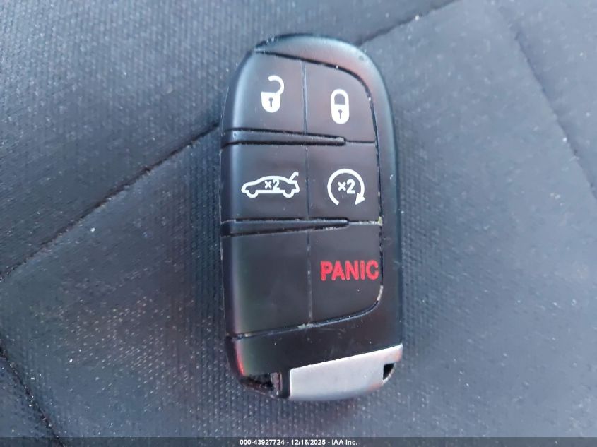 2016 Chrysler 200 Limited VIN: 1C3CCCAB3GN169792 Lot: 43927724