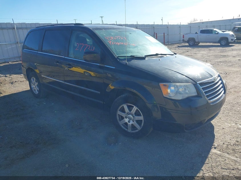 Vin: 2a4rr5d18ar319032, lot: 44423361, chrysler town & country touring 2010 img_1