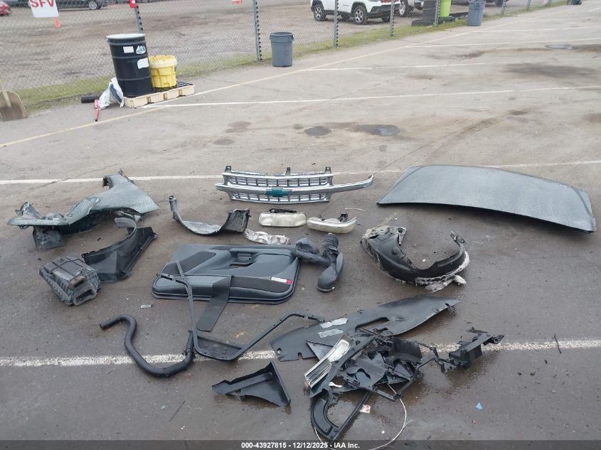 2001 Chevrolet Silverado 1500 Ls VIN: 2GCEC19T911238273 Lot: 43927815