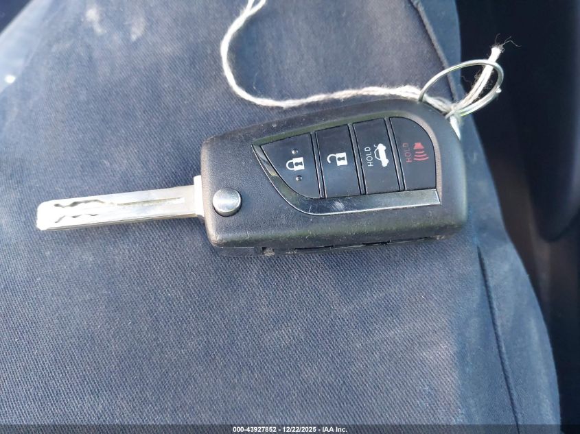 2020 Toyota Corolla Le VIN: 5YFEPRAE4LP008693 Lot: 43927852