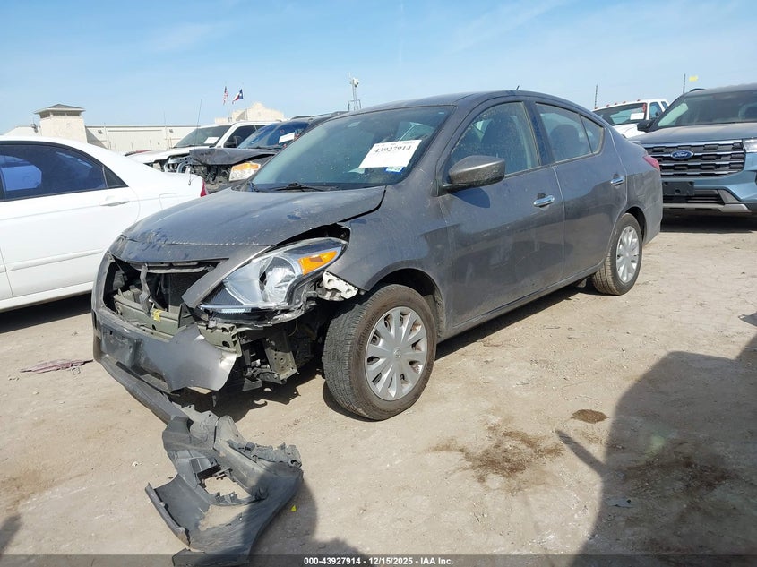 2015 Nissan Versa 1.6 Sv