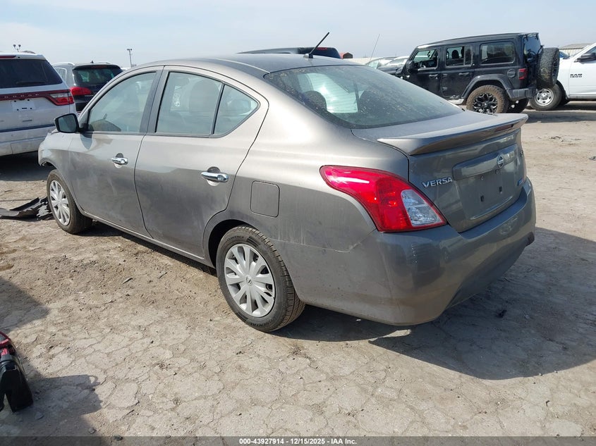 2015 Nissan Versa 1.6 Sv