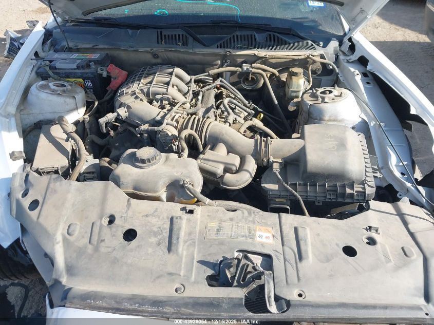 2014 Ford Mustang V6 VIN: 1ZVBP8AM3E5284297 Lot: 43928054