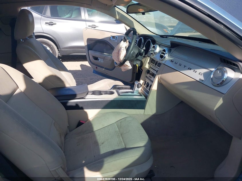 2006 Ford Mustang V6